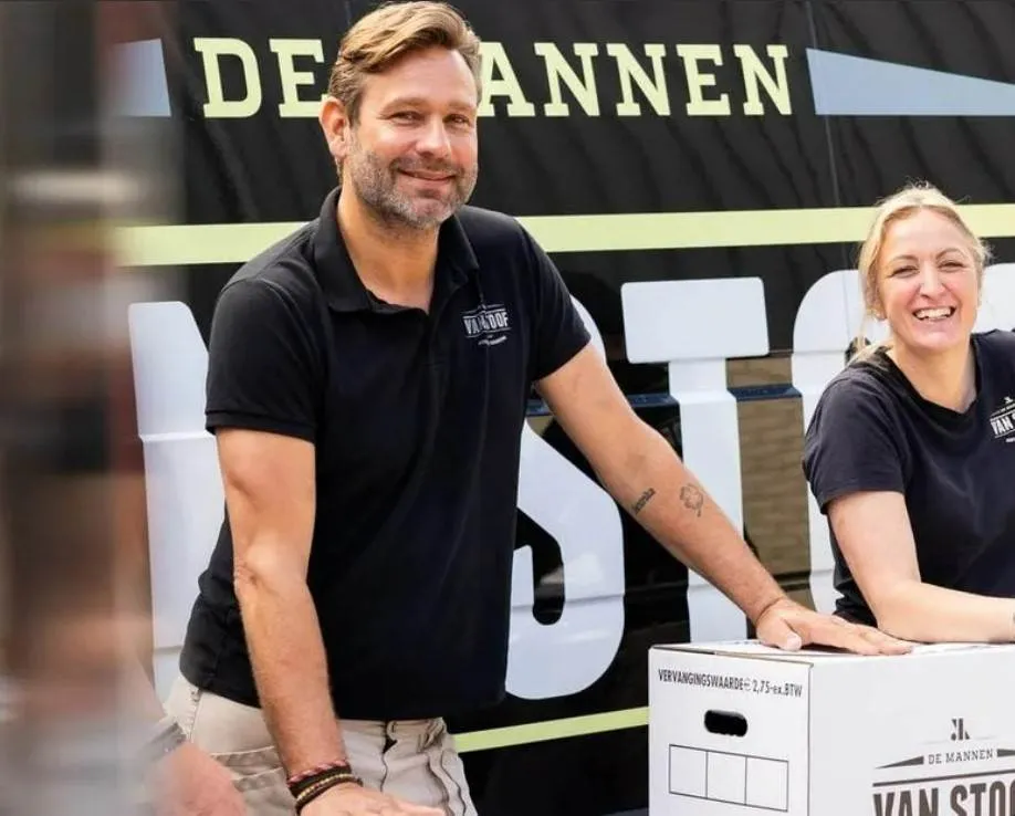 Verhuizer lach van verhuisbedrijf in Baarle- Nassau